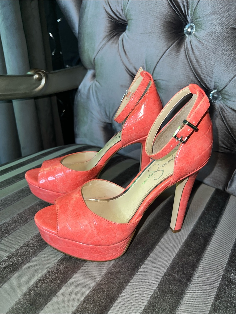 ✨ GORGEOUS Jessica Simpson Crocodile Embossed Platform Sandals ✨